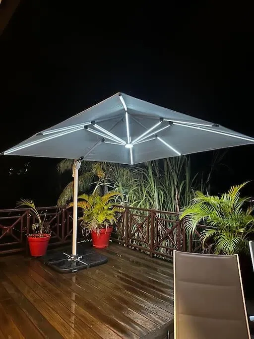 Maya De Deshaies 0*,  Guadeloupe